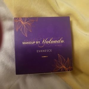 PLAYING IN MAKEUP BY YOLONDO CONCEALER L PEACHES